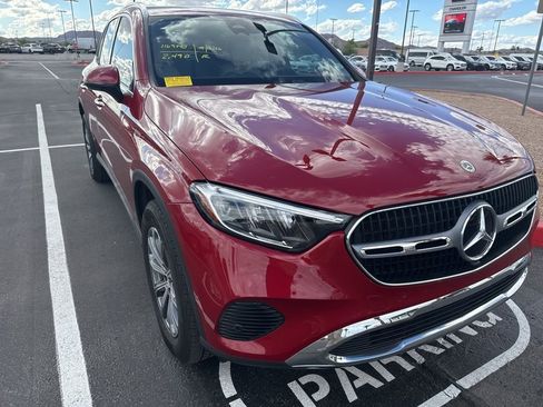 Certified 2025 Mercedes-Benz GLC 300 image 3