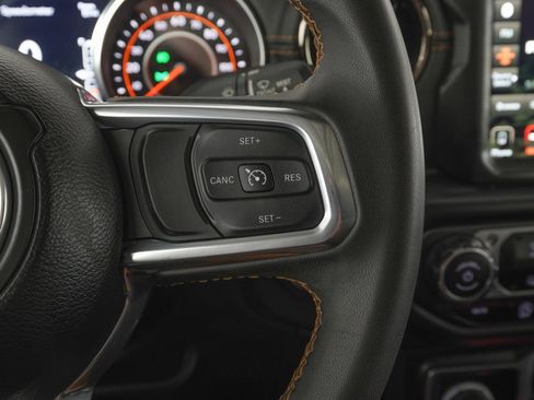 Used 2023 Jeep Gladiator Overland image 20