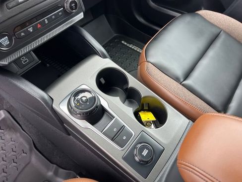 Certified 2025 Ford Bronco Sport Outer Banks w/ Outer Banks Tech Package+ AWD/4WD image 22