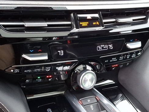 Used 2023 Acura MDX SH-AWD w/ Advance Package image 15