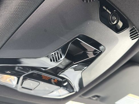 Used 2025 BMW X2 M35i AWD/4WD image 25
