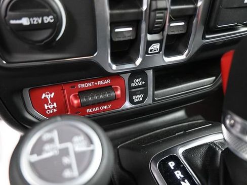 New 2026 Jeep Wrangler Unlimited Rubicon AWD/4WD image 33
