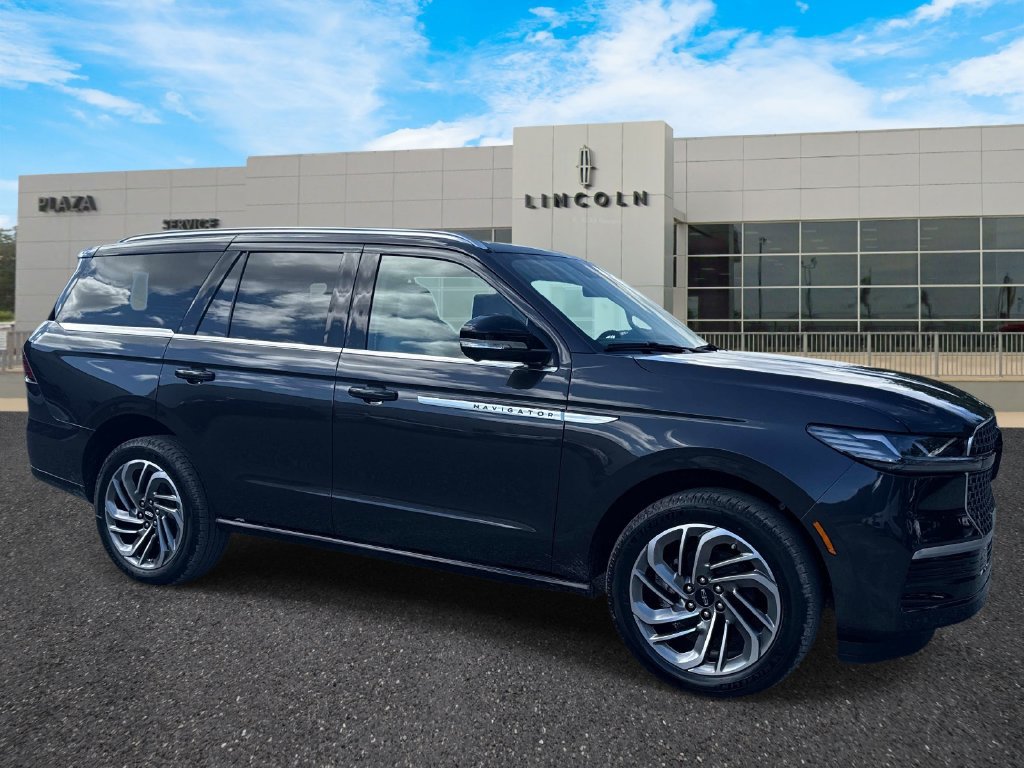 New 2027 Lincoln Navigator Reserve AWD/4WD image 1