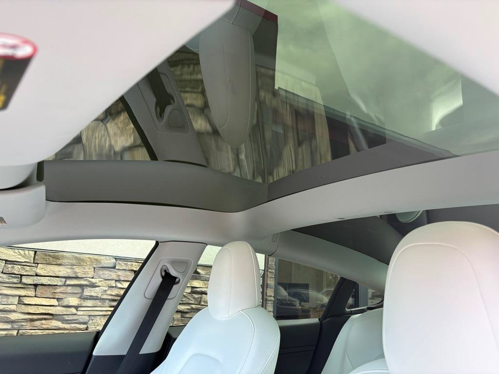 Used 2022 Tesla Model 3 Performance AWD/4WD image 15