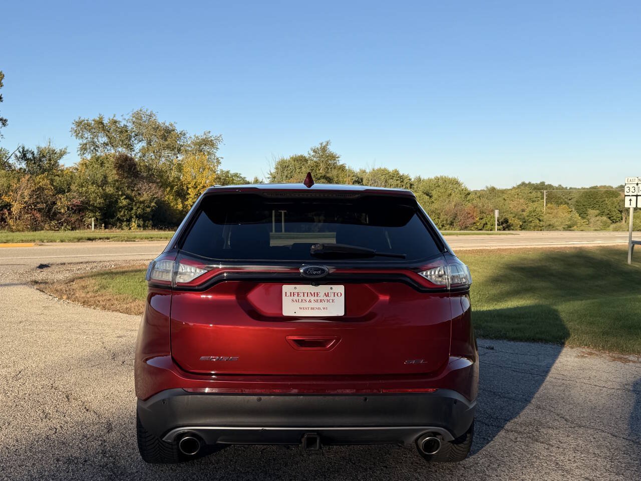 Used 2016 Ford Edge SEL w/ Equipment Group 201A AWD/4WD image 4