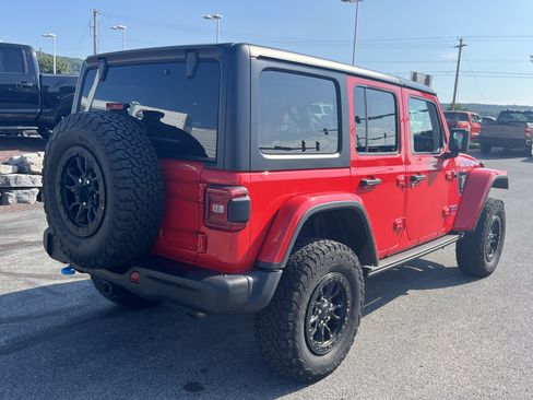 Used 2023 Jeep Wrangler Unlimited Rubicon 4xe AWD/4WD image 5