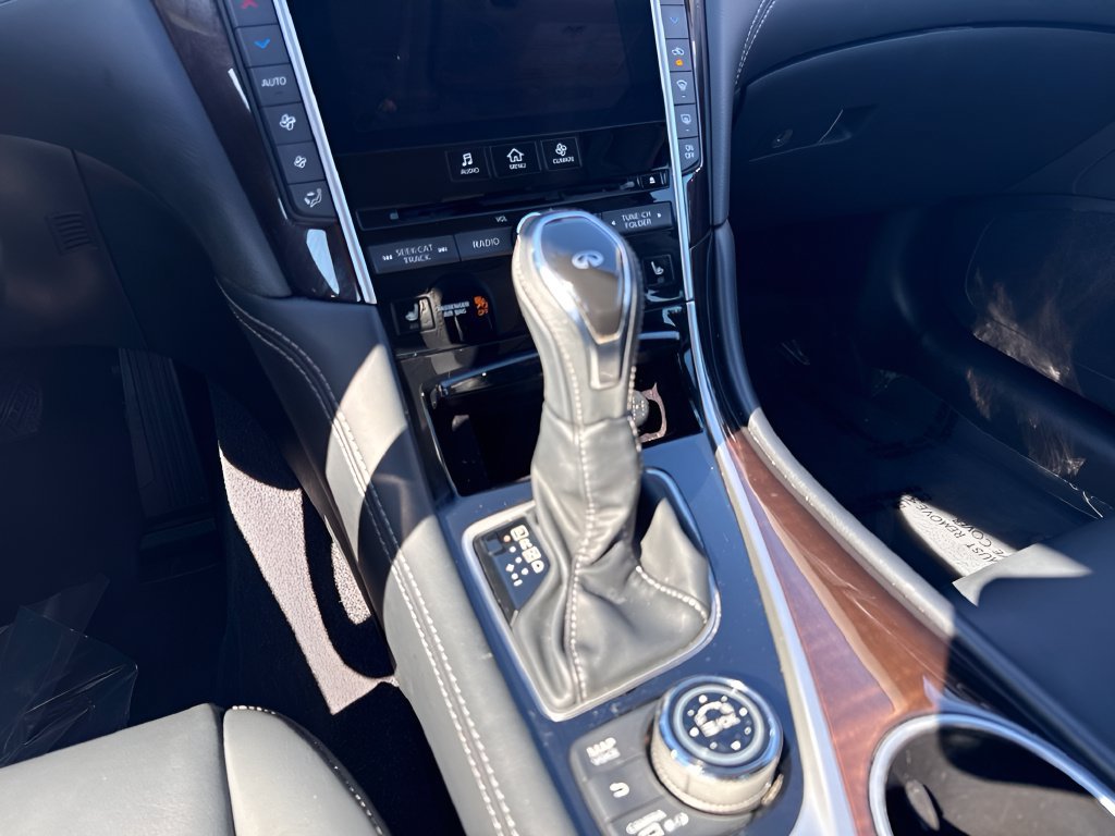 Used 2018 INFINITI Q50 Luxe w/ Essential Package (3.0T Luxe) RWD image 14