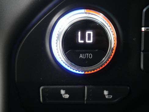 Used 2020 GMC Sierra 1500 SLE w/ SLE Value Package RWD image 18
