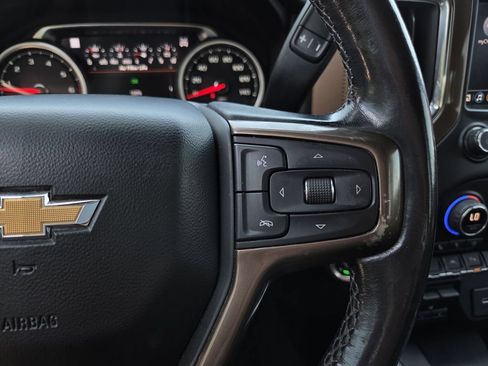 Used 2022 Chevrolet Silverado 1500 High Country w/ Technology Package AWD/4WD image 24