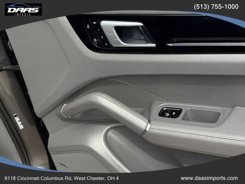 Used 2020 Porsche Cayenne image 57