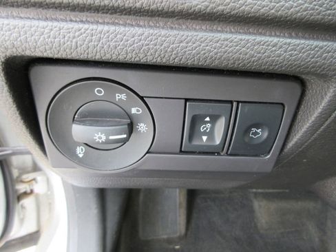 Used 2012 Ford Fusion SEL FWD image 23