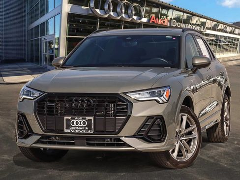 Used 2023 Audi Q3 2.0T Premium w/ Black Optic Sport Package AWD/4WD image 1