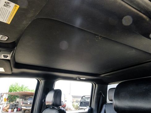 Used 2015 Ford F150 Lariat w/ Equipment Group 502A Luxury image 5