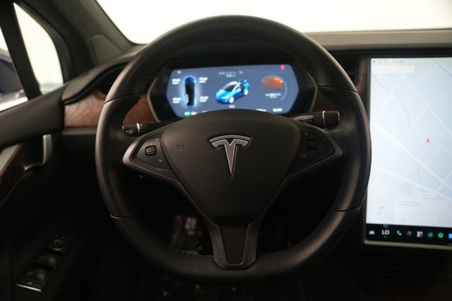 Used 2018 Tesla Model X 75D AWD/4WD image 35