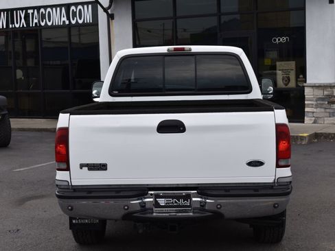 Used 2001 Ford F250 Lariat image 10