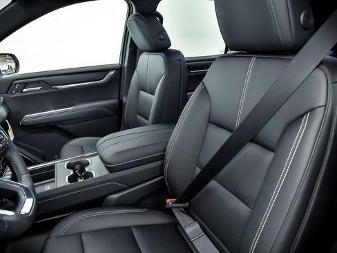 New 2027 GMC Acadia Elevation w/ Elevation Premium Package AWD/4WD image 8
