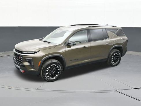 Used 2024 Chevrolet Traverse Z71 w/ Enhanced Driving Package image 68