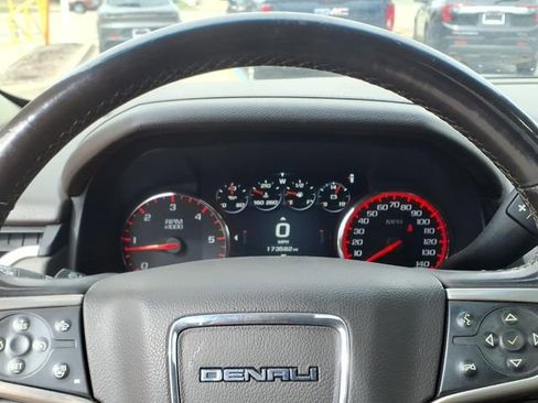 Used 2016 GMC Yukon Denali w/ Open Road Package image 21