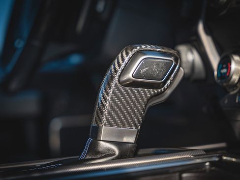 Certified 2019 Ford F150 Raptor w/ Equipment Group 802A Luxury image 35