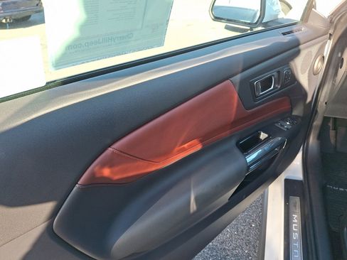 Used 2025 Ford Mustang GT Premium image 21