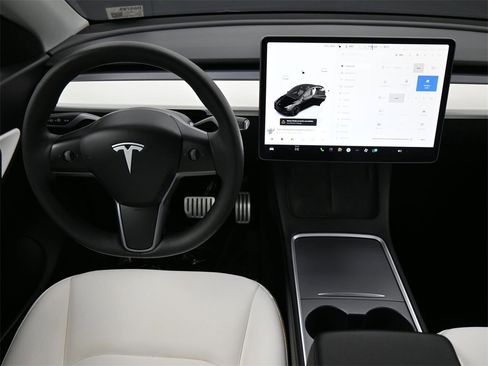 Used 2022 Tesla Model Y Performance image 5