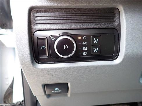 Certified 2025 Ford F250 XLT image 17