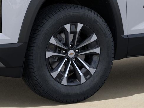 New 2026 Chevrolet Equinox LT image 9