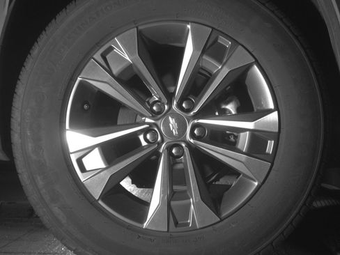 Used 2025 Chevrolet Equinox LT FWD image 15