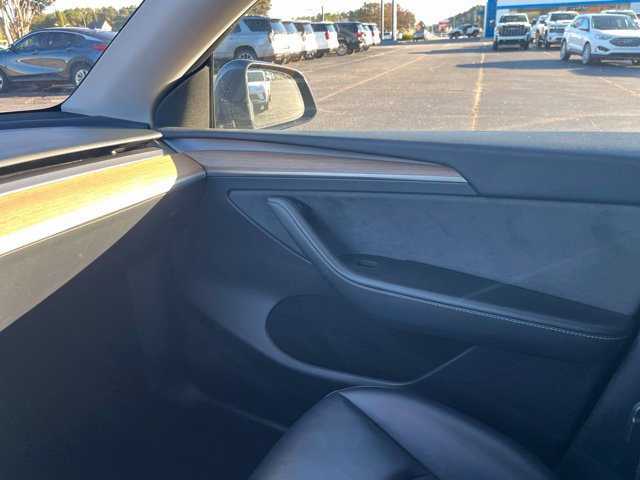 Used 2023 Tesla Model Y Performance AWD/4WD image 27