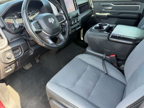 Used 2019 RAM 1500 Big Horn AWD/4WD image 2
