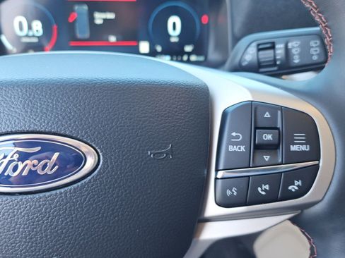 New 2025 Ford Explorer Active w/ Active Comfort Package RWD image 12