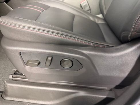 Used 2026 Chevrolet Suburban RST RWD image 21