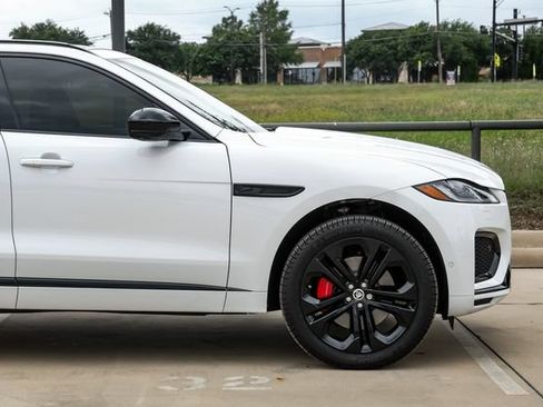 Used 2025 Jaguar F-PACE R-Dynamic S AWD/4WD image 9