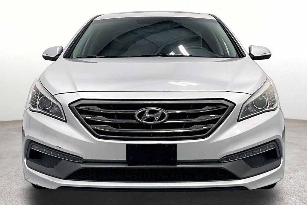 Used 2017 Hyundai Sonata Sport w/ Value Edition Package 02 FWD image 4