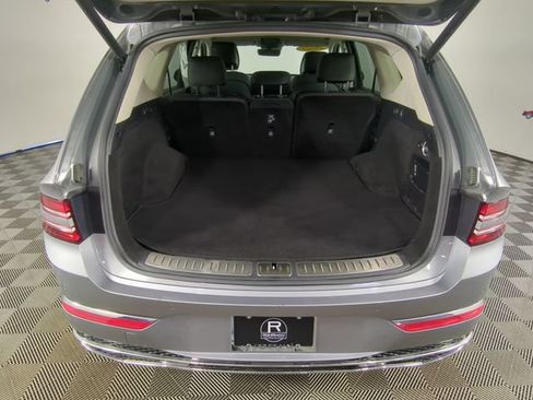 Used 2025 Genesis GV80 2.5T Standard AWD/4WD image 36