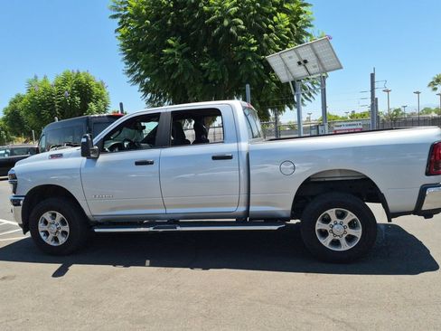 Used 2026 RAM 2500 Big Horn AWD/4WD image 9
