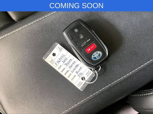 Used 2021 Toyota Venza Limited AWD/4WD image 26