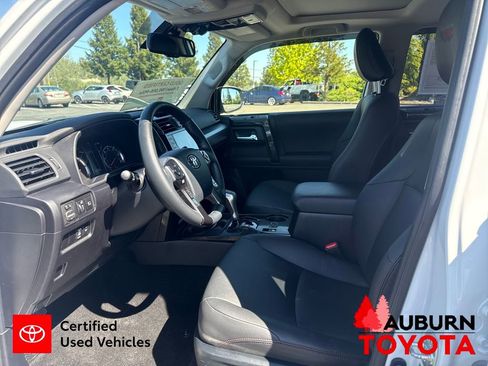 Used 2024 Toyota 4Runner TRD Off-Road Premium w/ Moonroof Package AWD/4WD image 10
