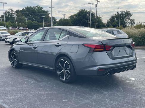 Used 2024 Nissan Altima 2.5 SR FWD image 5