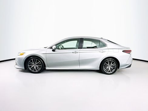 Used 2023 Toyota Camry XLE w/ Navigation Package image 4