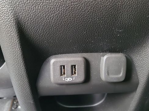 Used 2022 Chevrolet Colorado ZR2 image 12