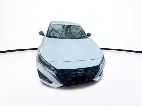 Used 2025 Nissan Altima 2.5 SV image 12