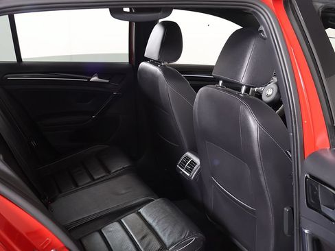 Used 2019 Volkswagen Golf R 4-Door AWD/4WD image 28