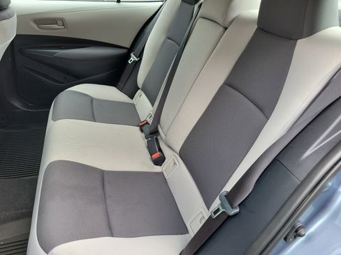 Used 2025 Toyota Corolla LE w/ Convenience Package image 6