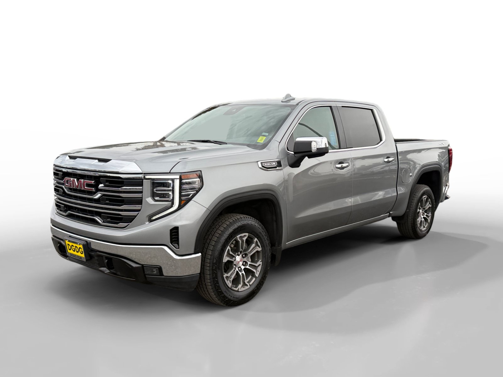 Used 2025 GMC Sierra 1500 SLT AWD/4WD image 1