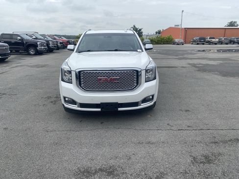 Used 2017 GMC Yukon XL Denali w/ Open Road Package image 2