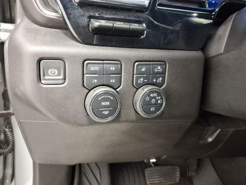 Used 2025 Chevrolet Silverado 2500 LTZ w/ LTZ Premium Package AWD/4WD image 19