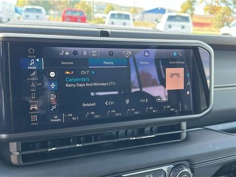 Used 2024 Jeep Wrangler Unlimited Sahara w/ Technology Group image 16