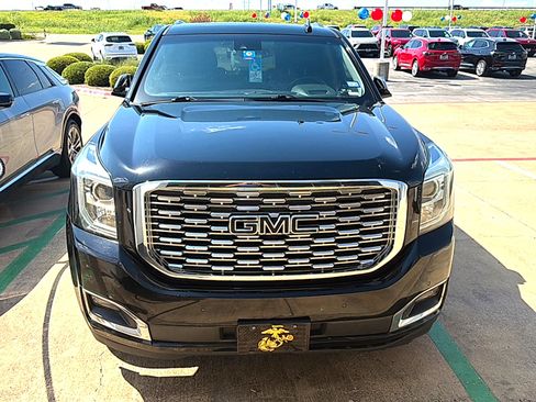 Used 2019 GMC Yukon Denali w/ Denali Ultimate Package RWD image 6