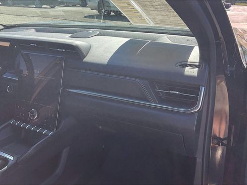 Used 2025 GMC Terrain Elevation FWD image 17